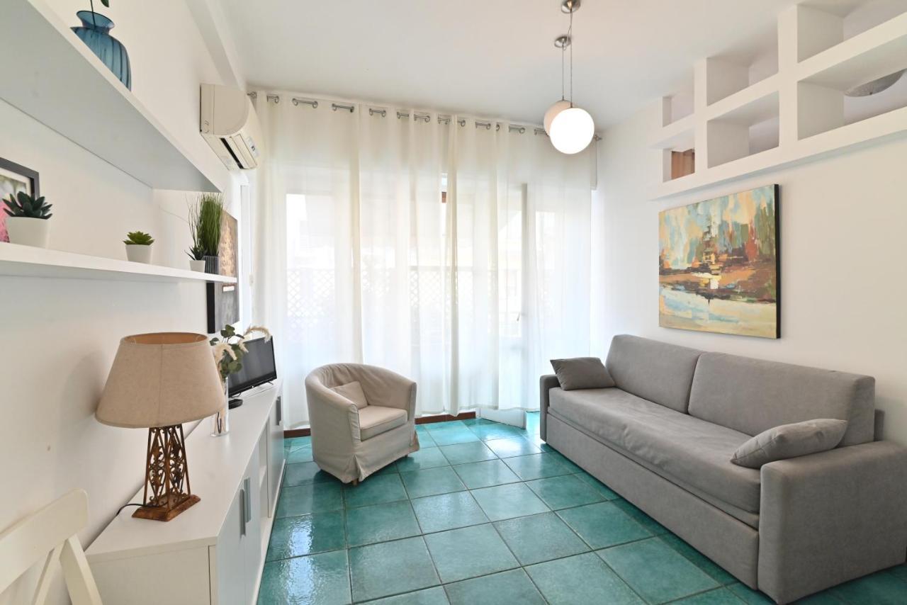 Izzhome Holiday Terrace Cagliari Exterior foto