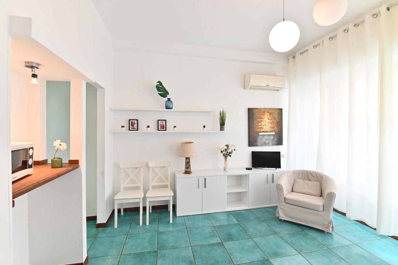 Izzhome Holiday Terrace Cagliari Exterior foto