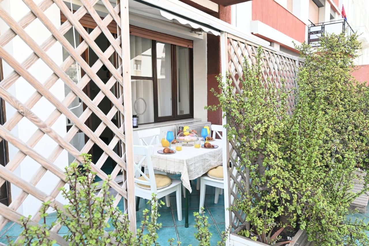Izzhome Holiday Terrace Cagliari Exterior foto