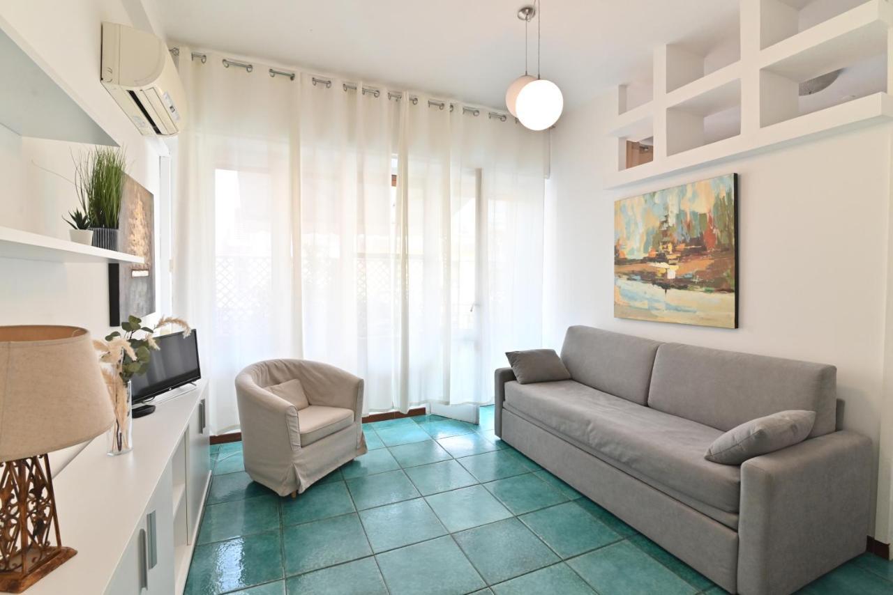 Izzhome Holiday Terrace Cagliari Exterior foto